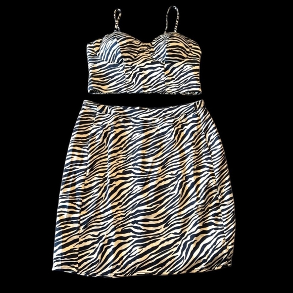 Sincerely Jules Zebra Print Camisole - Picture 2 of 11